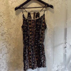 RUE 21 Romper